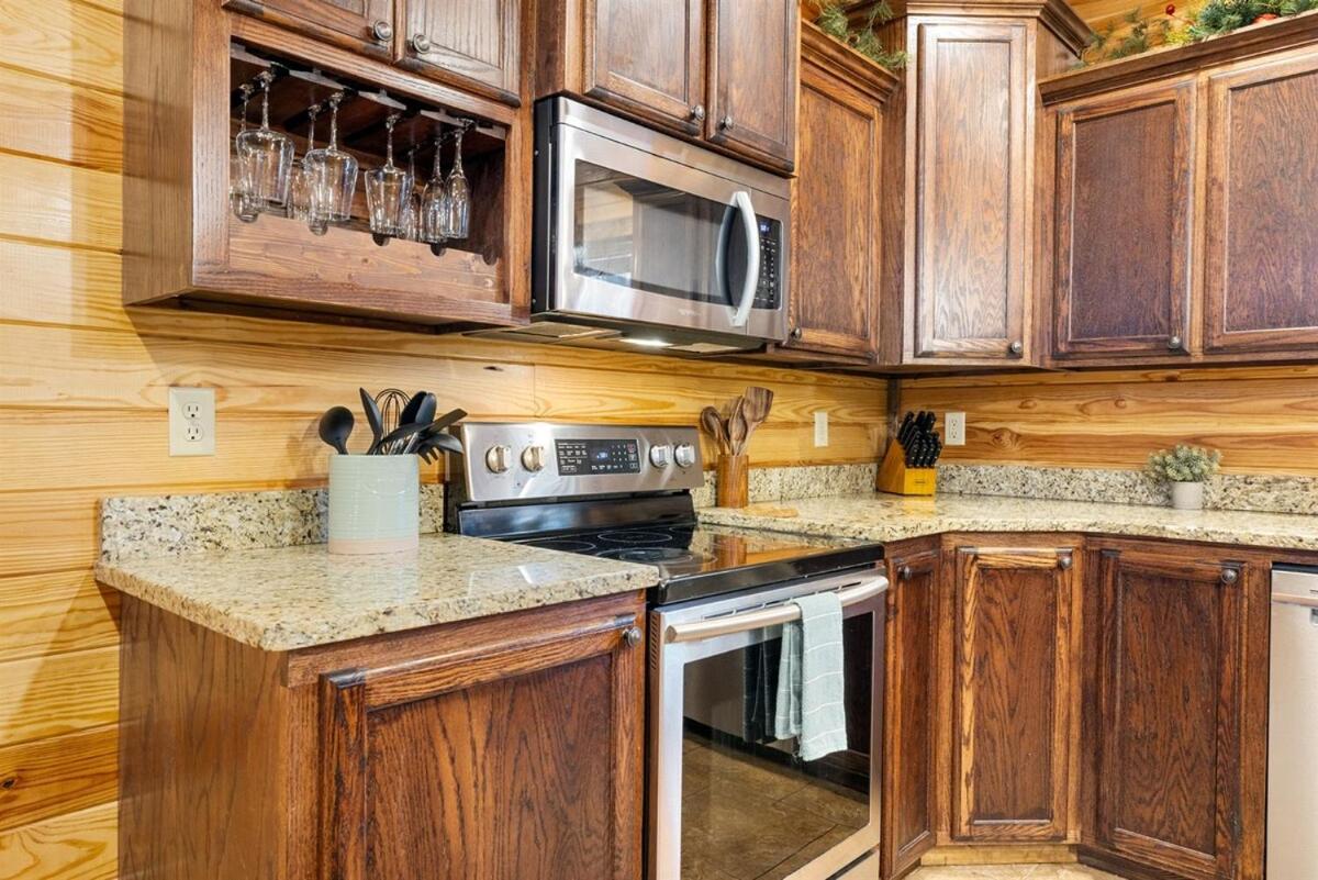 Holiday home Close To Putt Putt, Pool Table, Play Set *