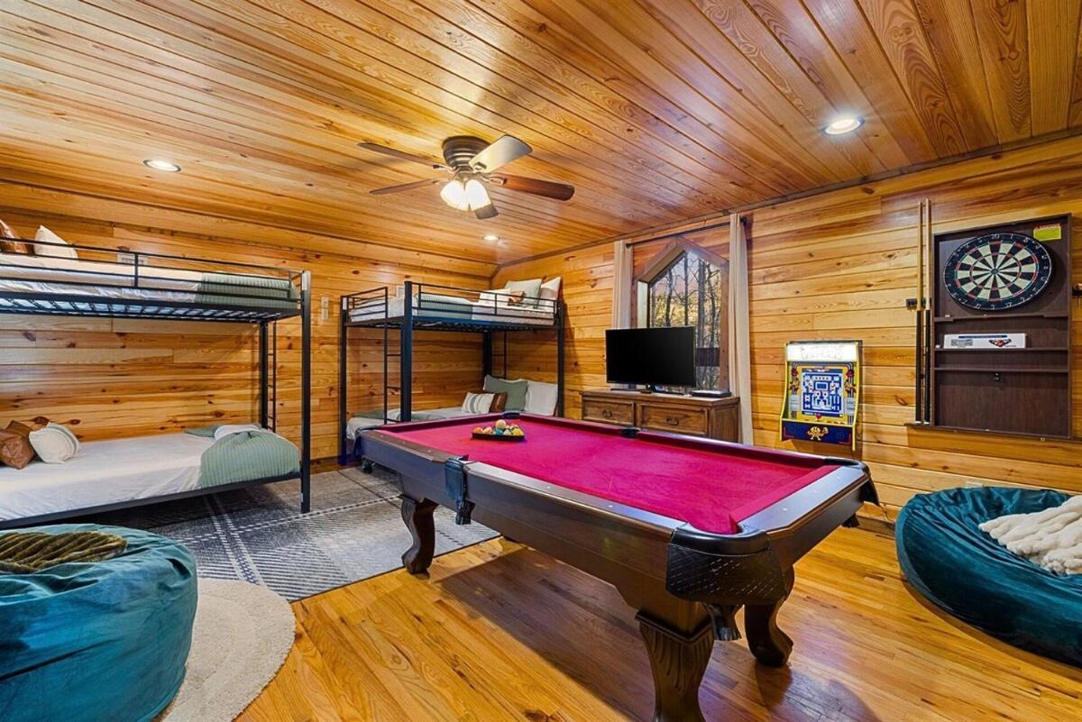 Close To Putt Putt, Pool Table, Play Set